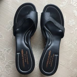 Donald J Pliner Black Leather Sandal